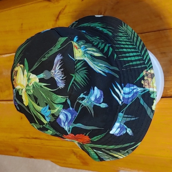 H&M/Divided Tropical Floral Unisex Bucket Hat - Picture 2 of 11